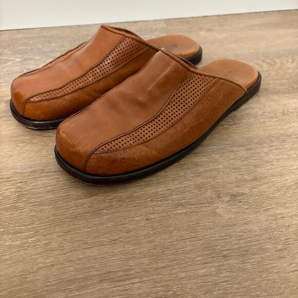 Tommy Bahama Leather Brown Men's Slip-On Slides Close Toes Shoes Size 9 - Picture 3 of 9
